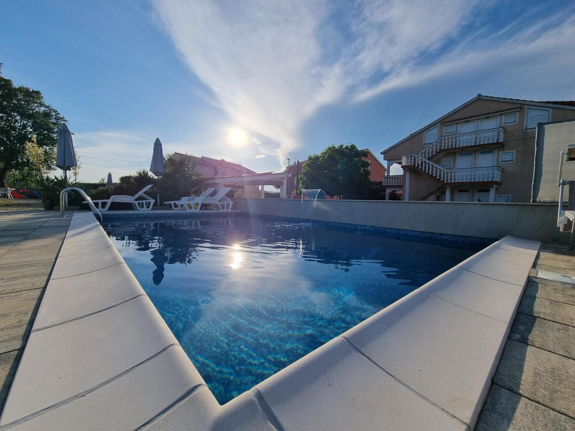 Apartments Lea With Pool Malinska Exterior photo